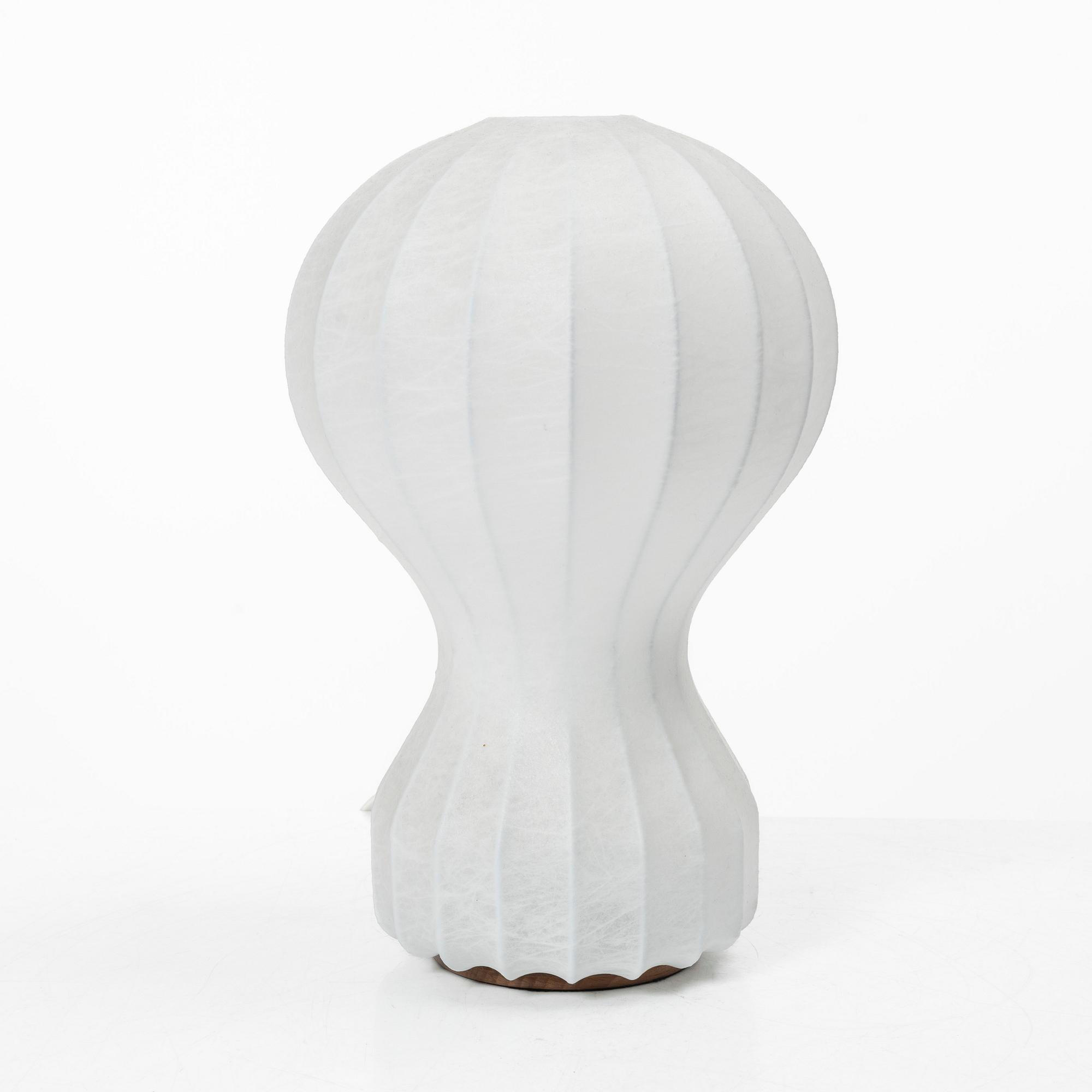 Achille & Pier Giacomo Castiglioni, A pair of "Gatto" table lamps, FLOS, Italy.