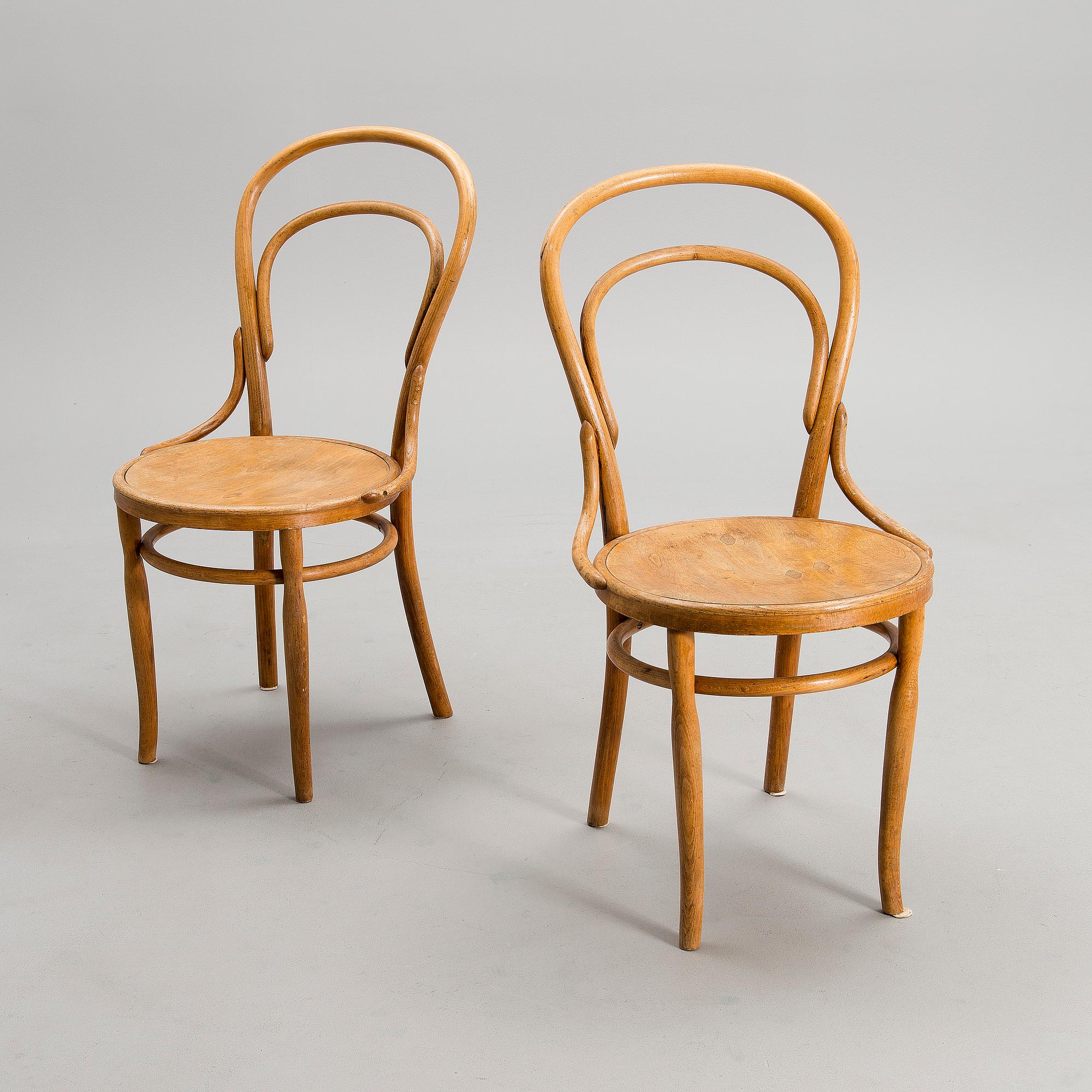 TWO RUSSIAN EARLY 20TH CENTURY CHAIRS.