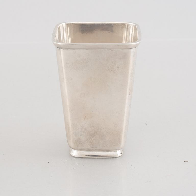 Åke Strömdahl, bägare, sterlingsilver, Hugo Strömdahl AB, Stockholm 1953.