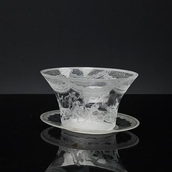 SIMON GATE, a signed Orrefors glass bowl.