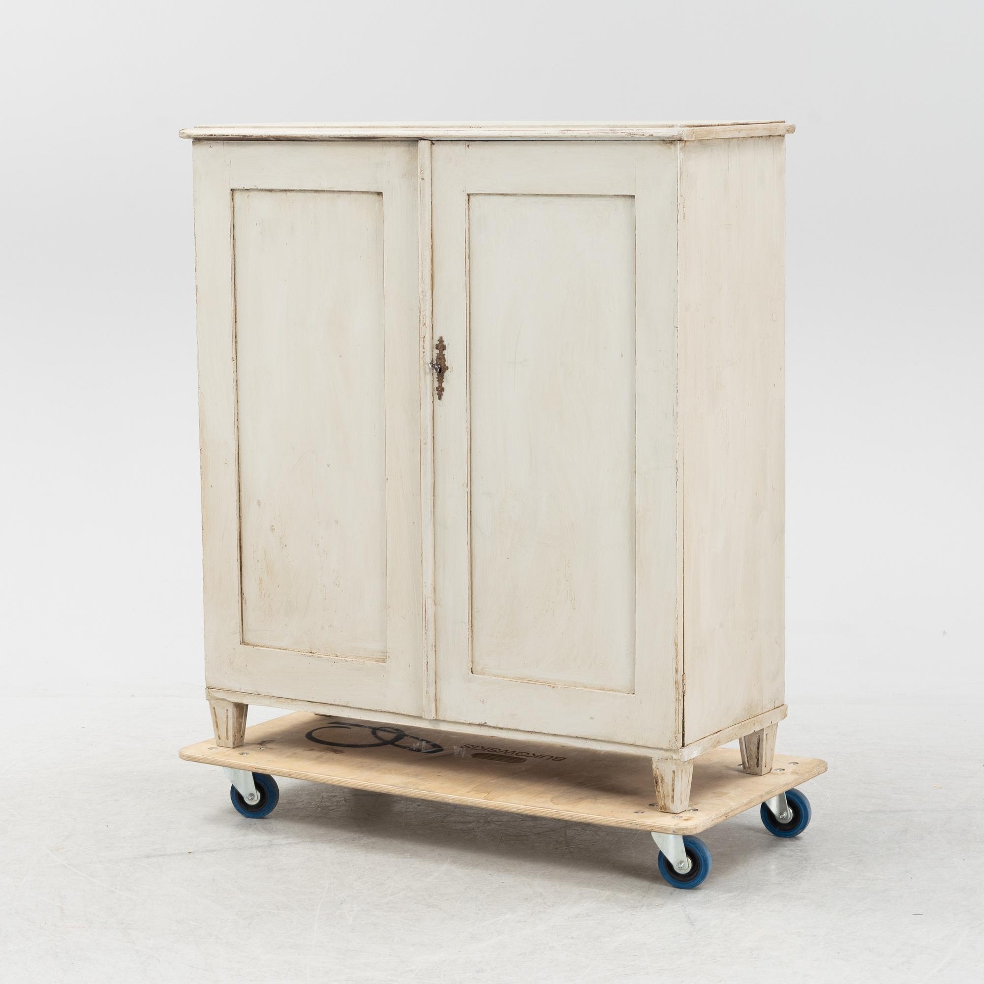 Skåp, 1800-talets andra hälft.