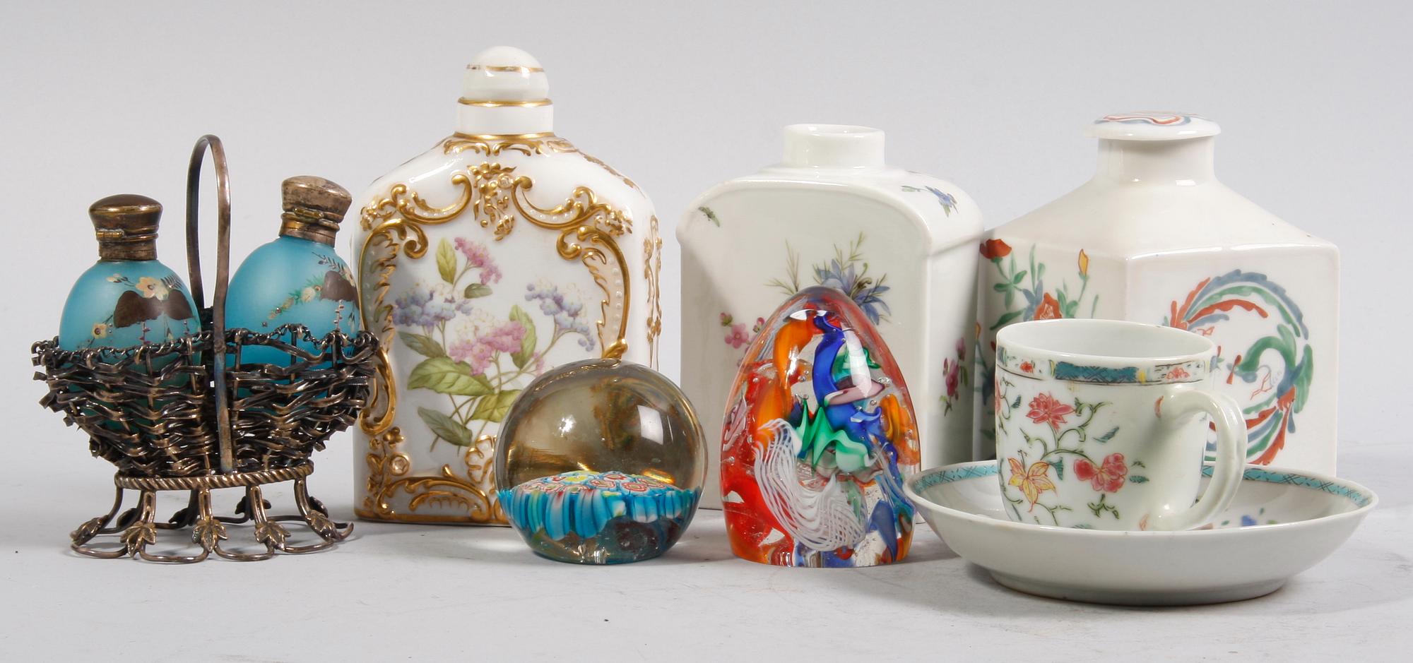 PARTI DIVERSE, 7 delar. Bl.a. flaskor i porslin.