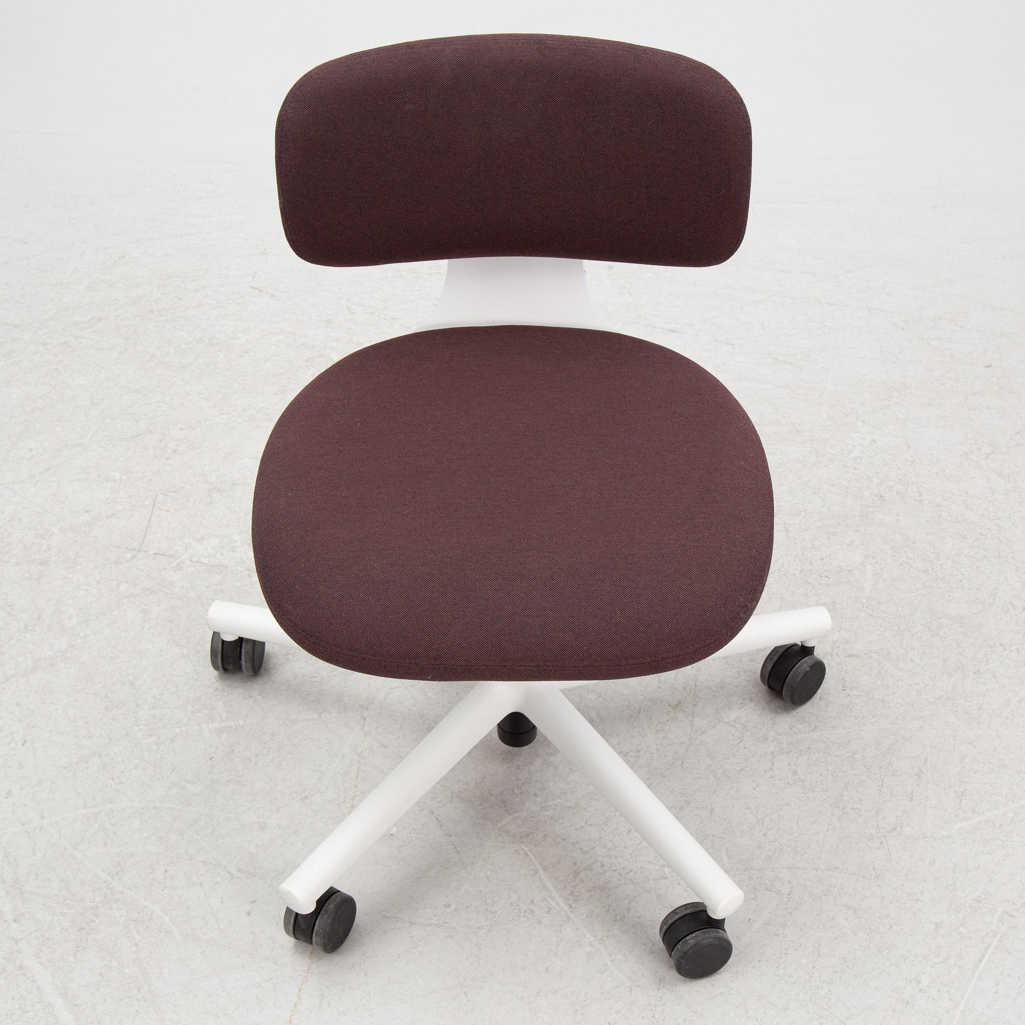 Konstantin Grcic, a 'Rookie' desk chair, Vitra, 2021.