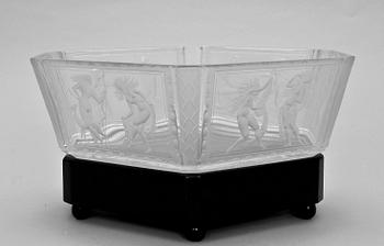 SKÅL, glas. Simon Gate, Orrefors. Modellen formgiven 1923.