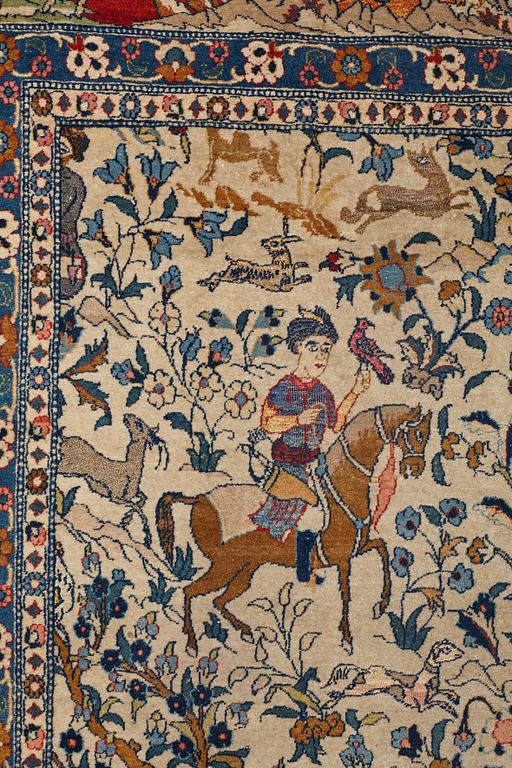MATTO, a semi-antique Teheran probably, a figural part silk, ca 347,5-345,5 x 242 cm.