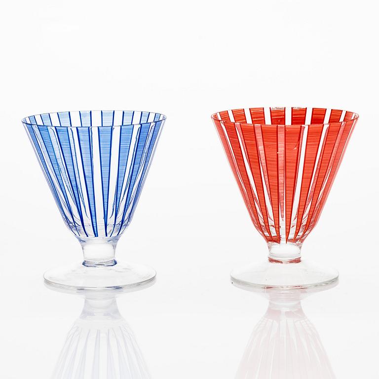 Bengt Orup, a set of eight "Strikt" drinking glasses, Johansfors Sweden. Mid-20th century.