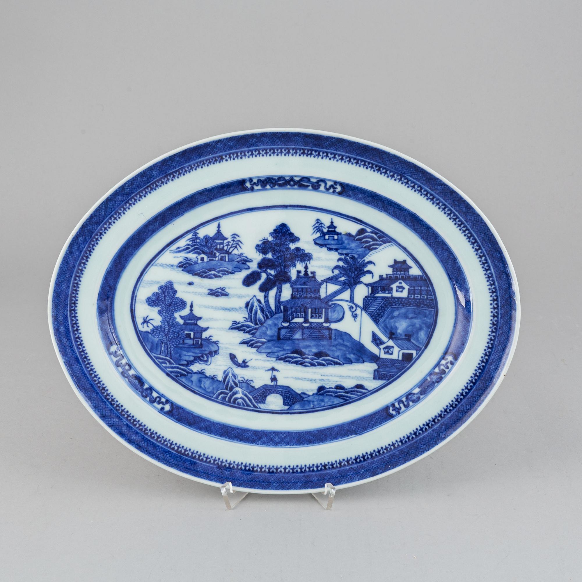 Servisdelar, 36 stycken, kompaniporslin. Qingdynastin, Jiaqing (1796-1820).