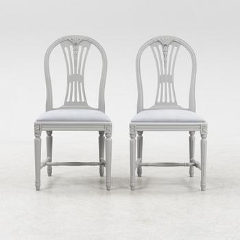 Matgrupp, 11 delar samt två illäggsskivor, gustaviansk stil, sent 1900-tal.