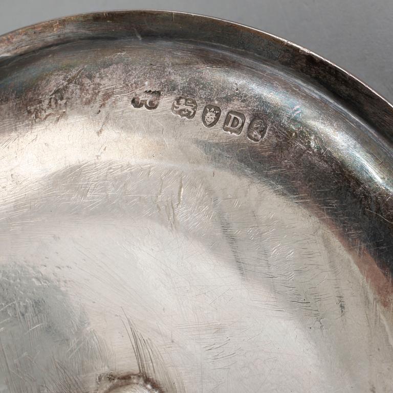 A silver George III chamberstick with city marks of London, 1799, weight 237 g.