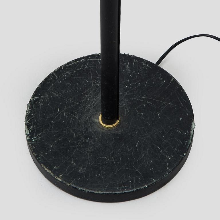 Alvar Aalto, An 'A 810' floor lamp, Valaisinpaja, 1980s.