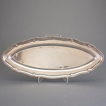 BRICKA, silver, Österrike-Ungern 1872-1922. Vikt ca 1295 gram.