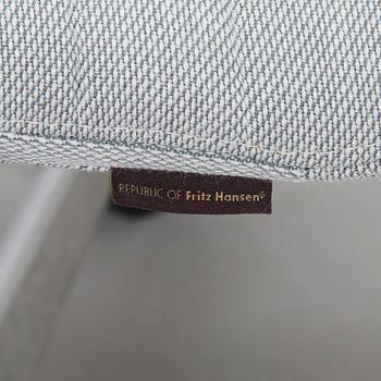 Arne Jacobsen, A 21st century "Oxford Premium" office chair for Fritz Hansen, Denmark.