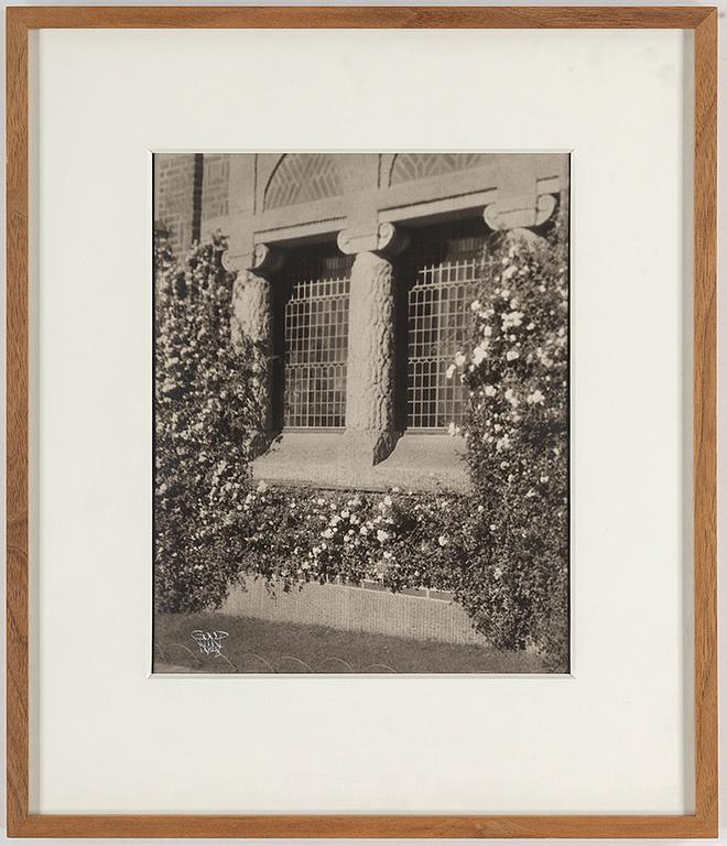 HENRY B. GOODWIN, tre fotografier signerade Goodwin och daterade 1928.