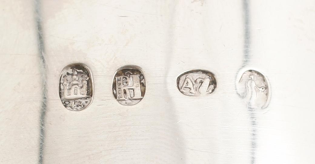 BÄGARE, silver, Peter R Hinnerup, 1843. Vikt ca 102 g.