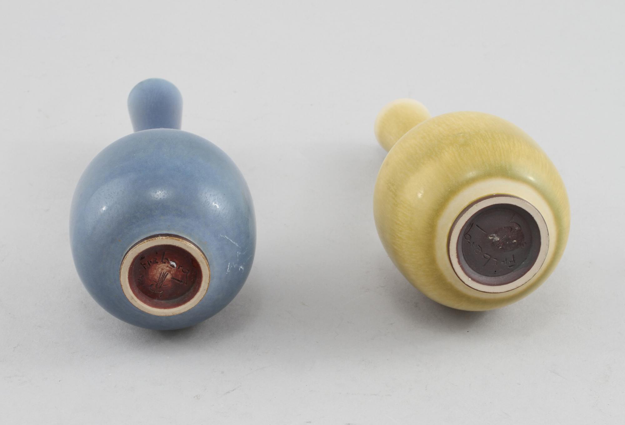 VASER, 2 st, stengods, Berndt Friberg, Gustavsberg, 1955.