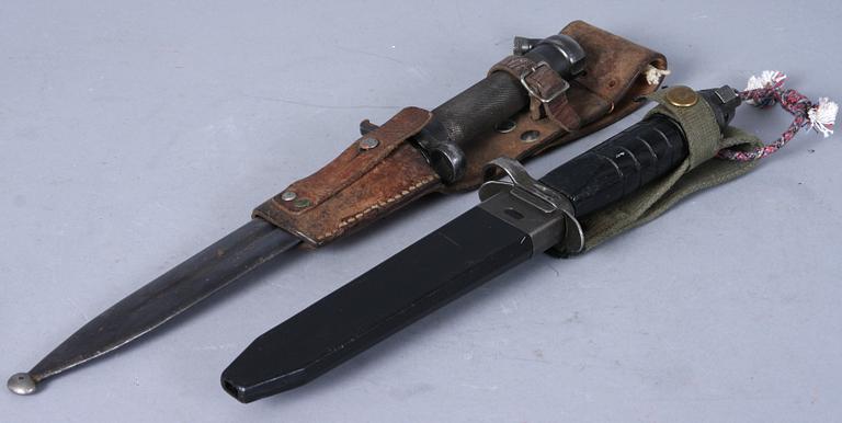 BAJONETTER, 2 st, 1900-tal.