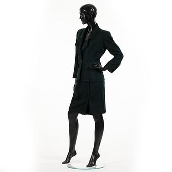 YVES SAINT LAURENT, a two-piece suit consisting of jacket and skirt.
