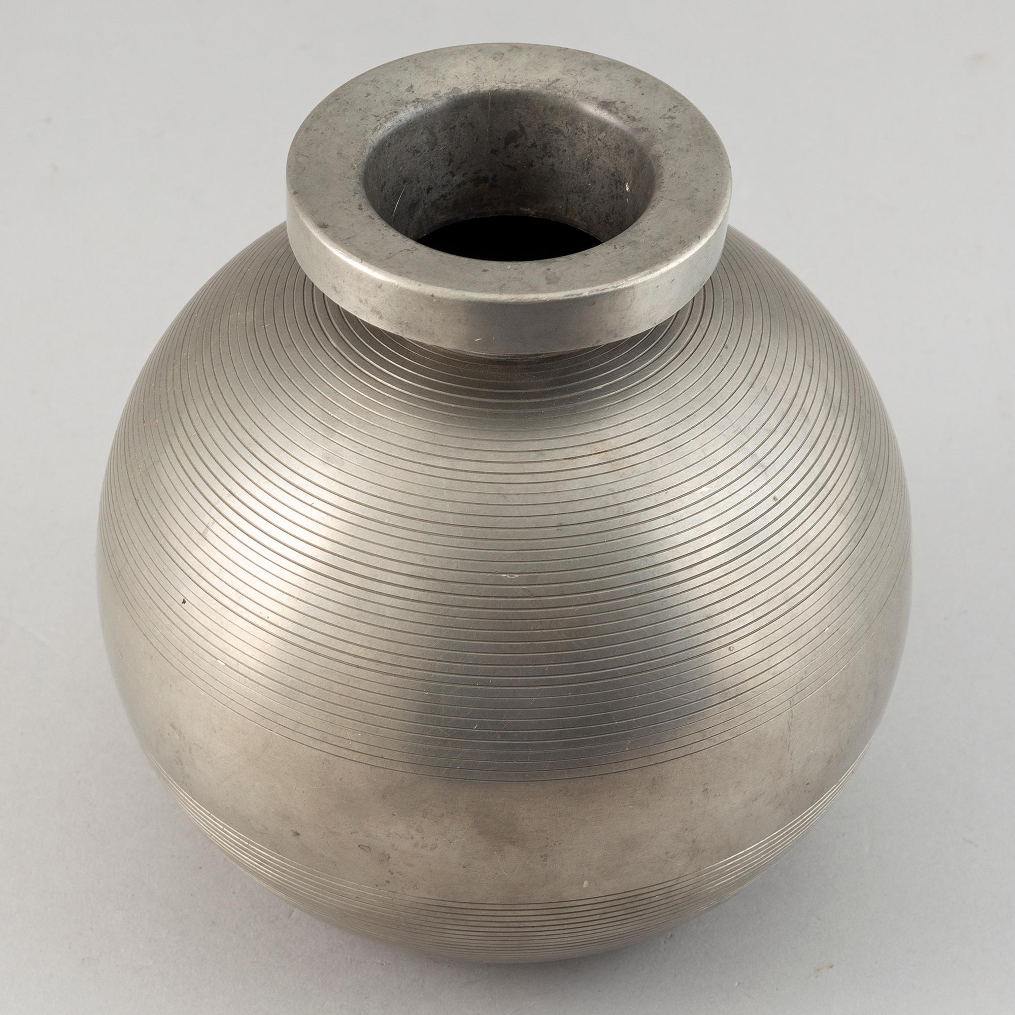 Sylvia Stave, a pewter vase, for CG Hallberg, Stockholm 1932.