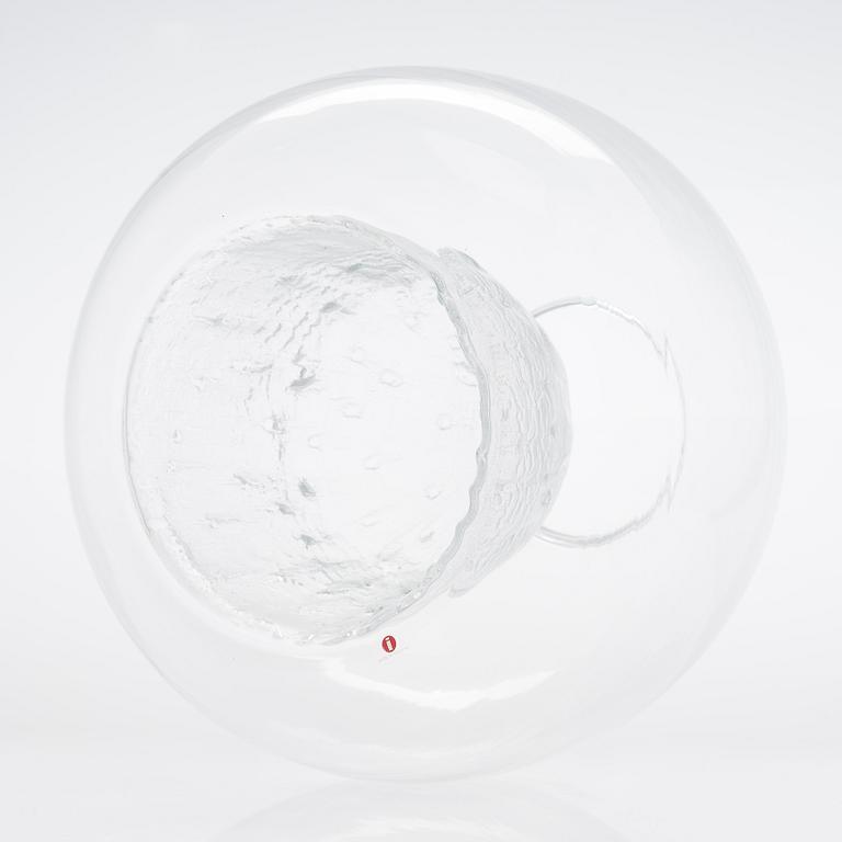 Timo Sarpaneva, an art object from the Finlandia series, signed Timo Sarpaneva 3374. Iittala designed 1969.