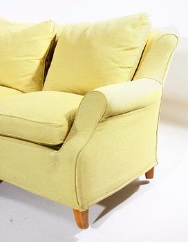 SOFFA, 1900-talets mitt. Inköpt på Harald Westerberg.