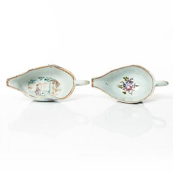 Two Chinese famille rose porcelain sauce boats, Qing dynasty, Qianlong (1736-95).
