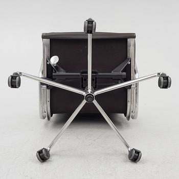Charles & Ray Eames, office chair, "Soft Pad Chair EA217", Vitra.
