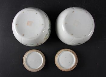 KÄRL MED LOCK, 2 st, porslin, Kanton, 1800-talets slut.