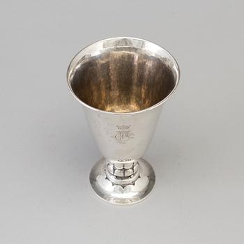 DANSK FORMGIVARE, vas/bägare, silver, jugend, Köpenhamn 1920, svensk importstämpel.