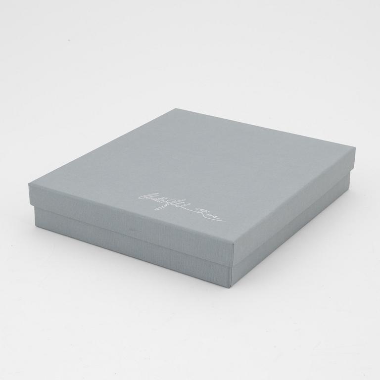 Charlotte Gyllenhammar, multipel signerad och numrerad 58/100, 2012.