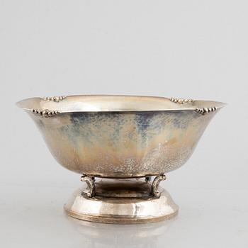 A Swedish silver bowl, marks of Silvervarufabriken J Grönroos, Kristianstad 1930.