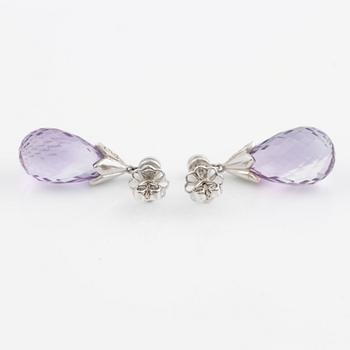 Earrings, 18K white gold with briolette-cut amethysts and brilliant-cut diamonds.