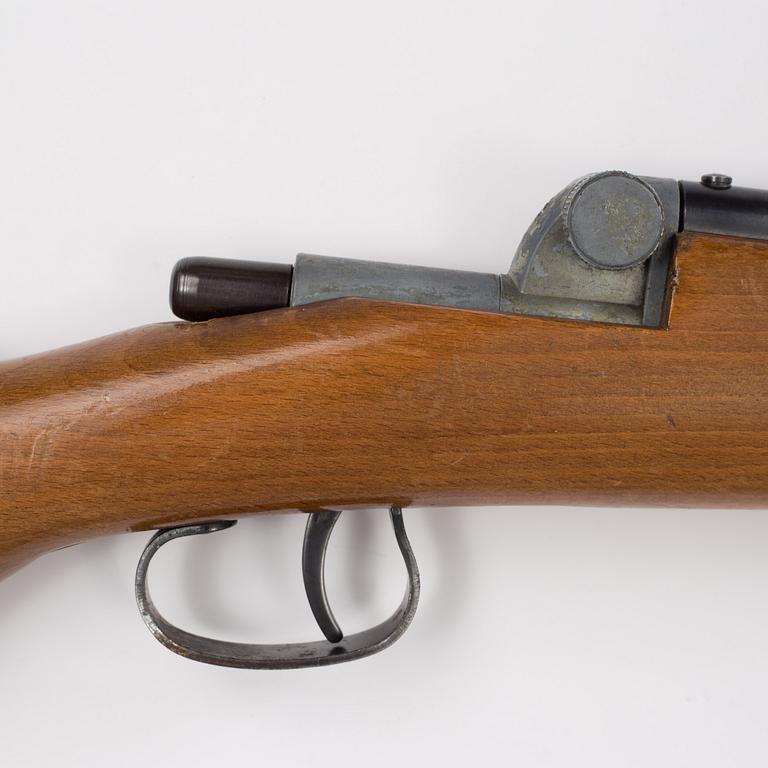 A Swedish 1960´s Excellent Model CII K air rifle.