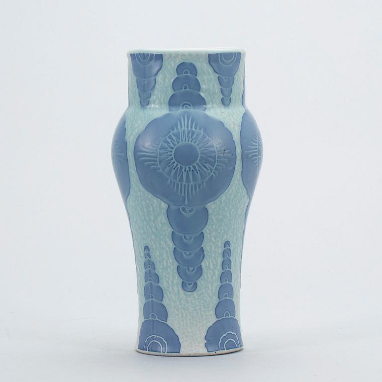 VAS, Sgrafitto, Josef Ekberg signerad och daterad 1919, flintgods.