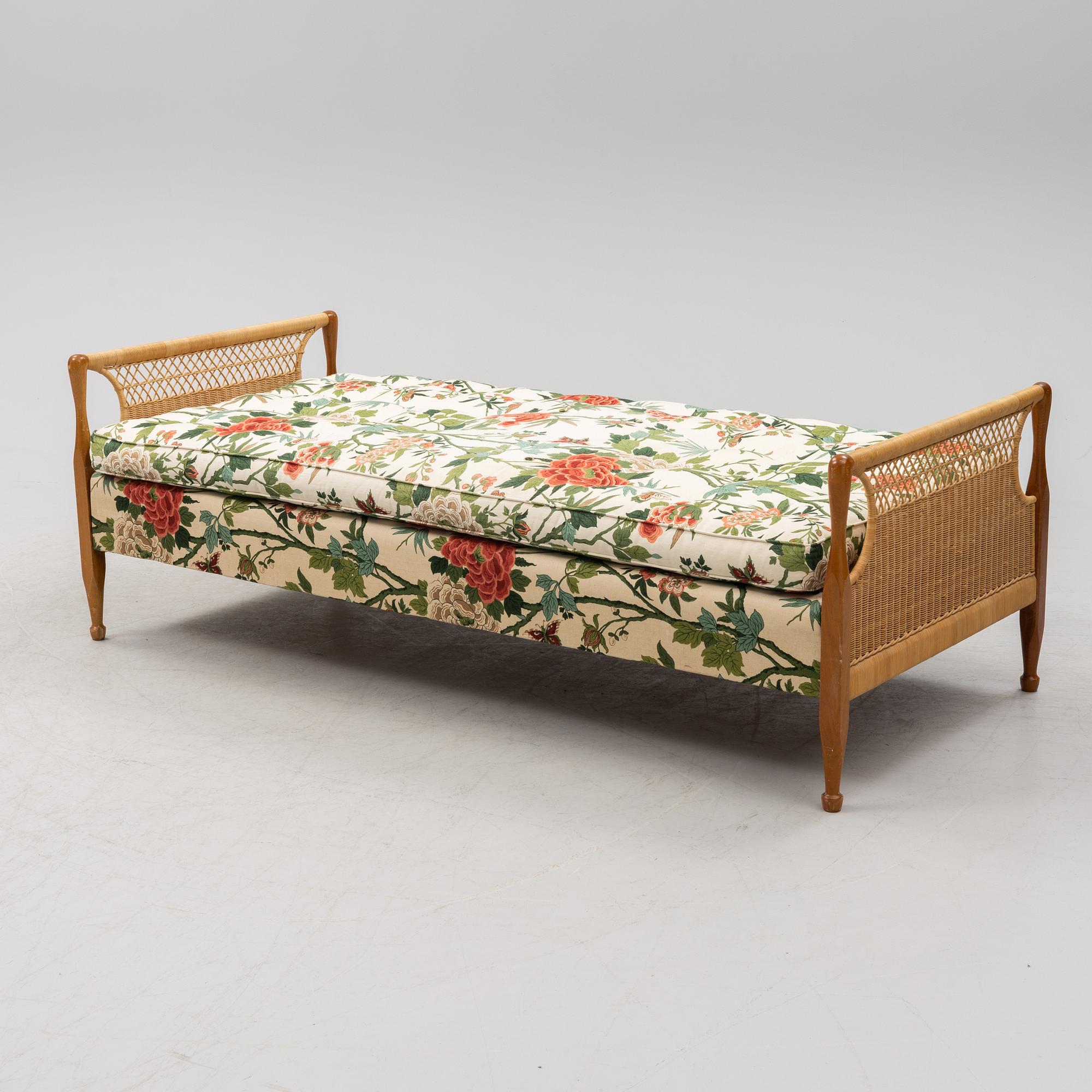 Josef Frank, säng/dagbädd, Firma Svenskt Tenn.