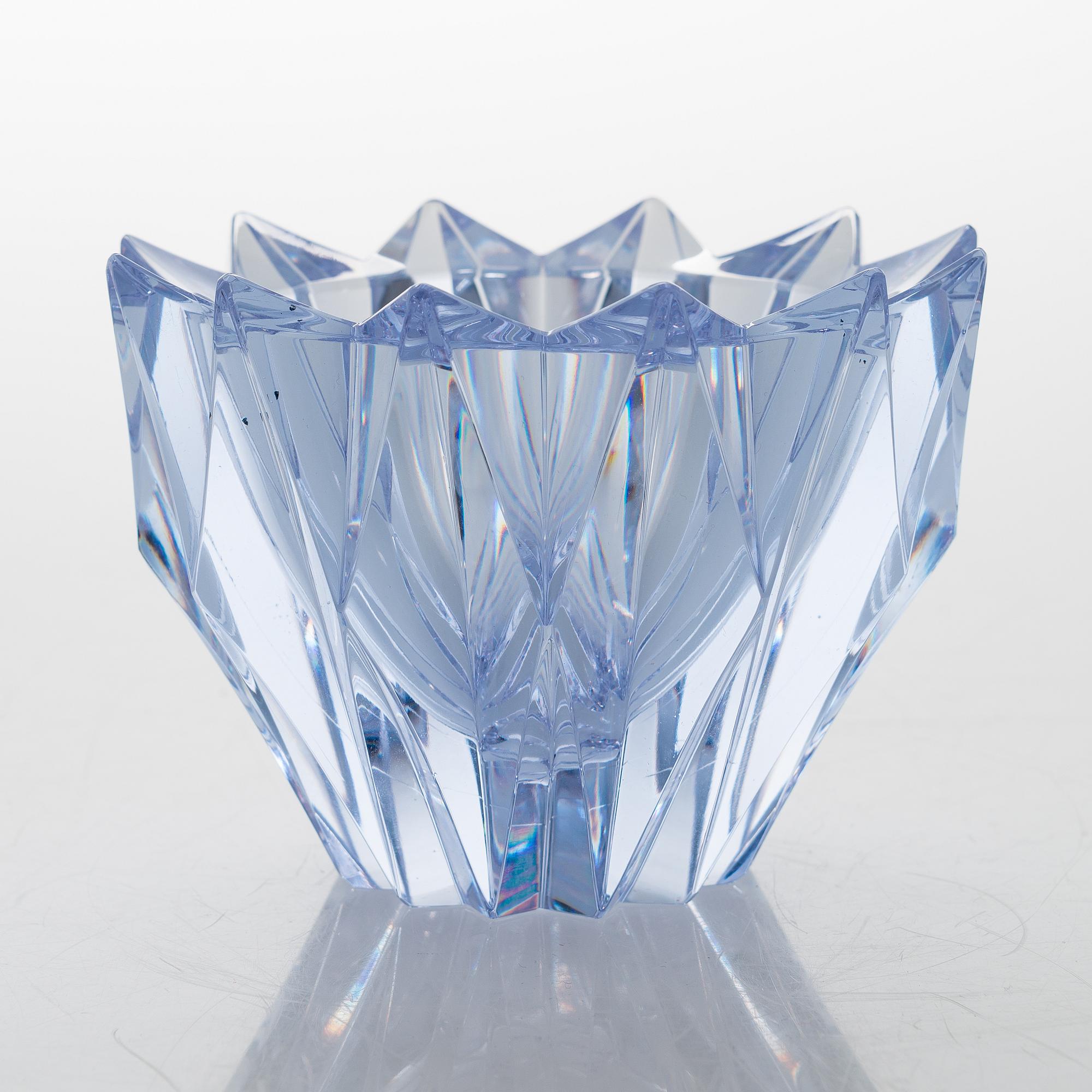 AIMO OKKOLIN, A 'Water Lily' bowl, signed Aimo Okkolin, Riihimäen Lasi Oy.