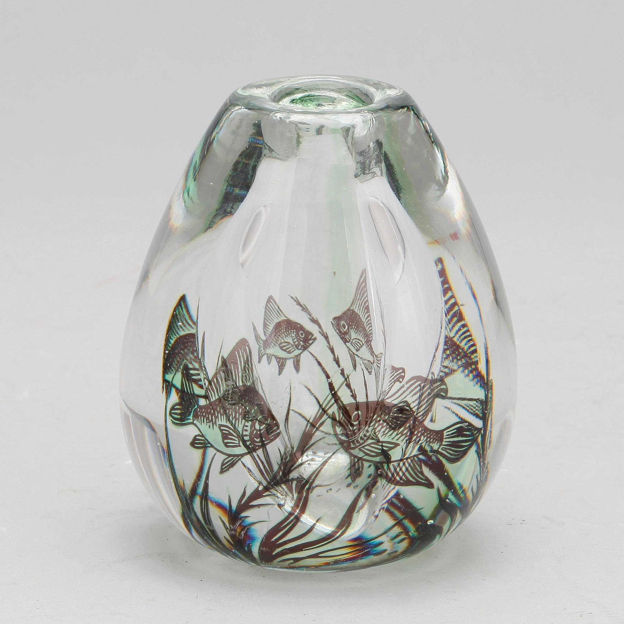 VAS, glas, fiskgraal, Edward Hald, Orrefors, 1900-talets mitt.