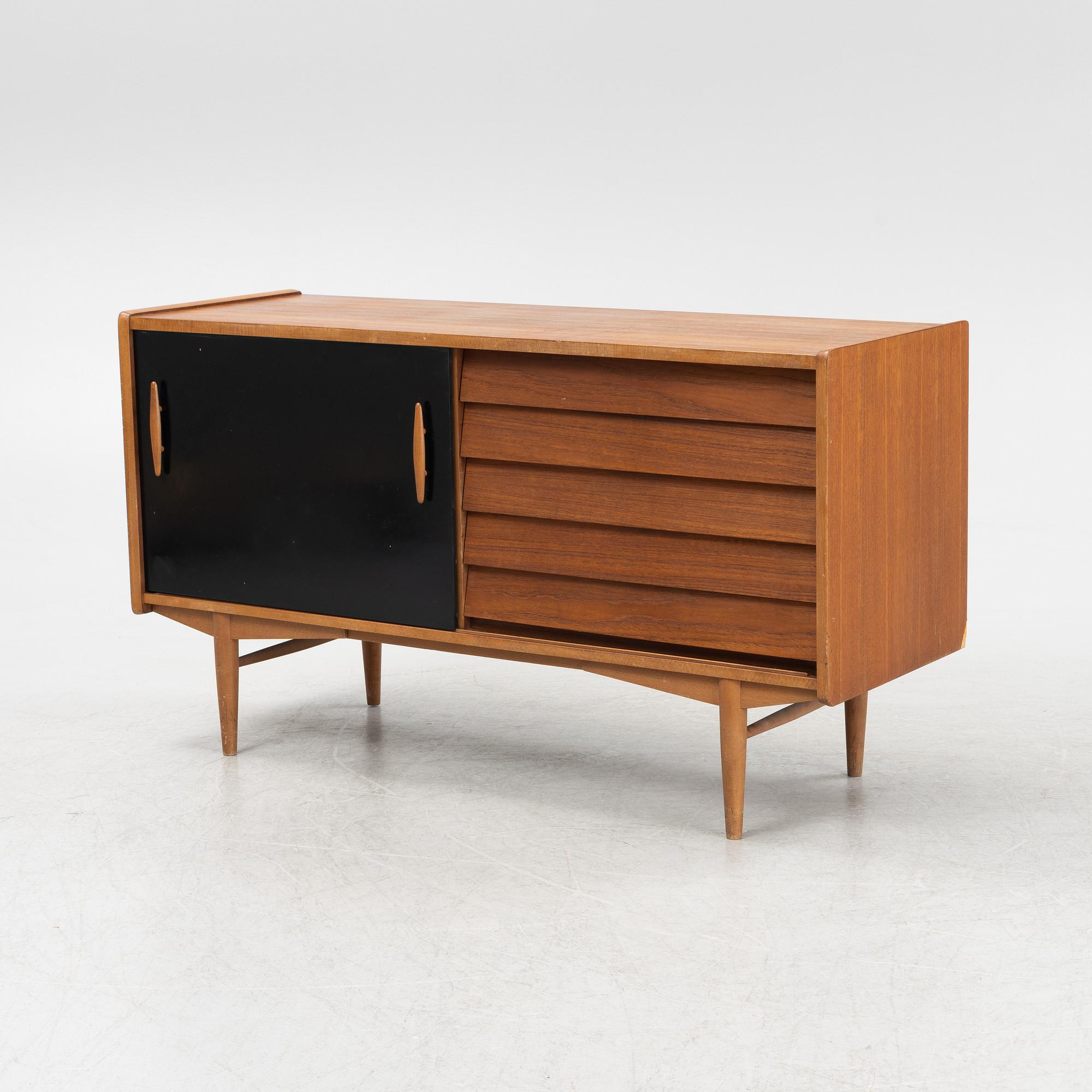 Nils Jonsson, sideboard Nr 222, Hugo Troeds,  formgivet omkring 1955,
