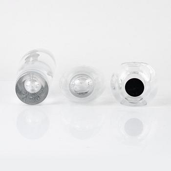 Vicke Lindstrand, a set of three vases, Kosta and Orrefors, Sweden.