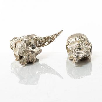 Lars Arby, skulpturer, 2 st, sterlingsilver, Göteborg 1982.