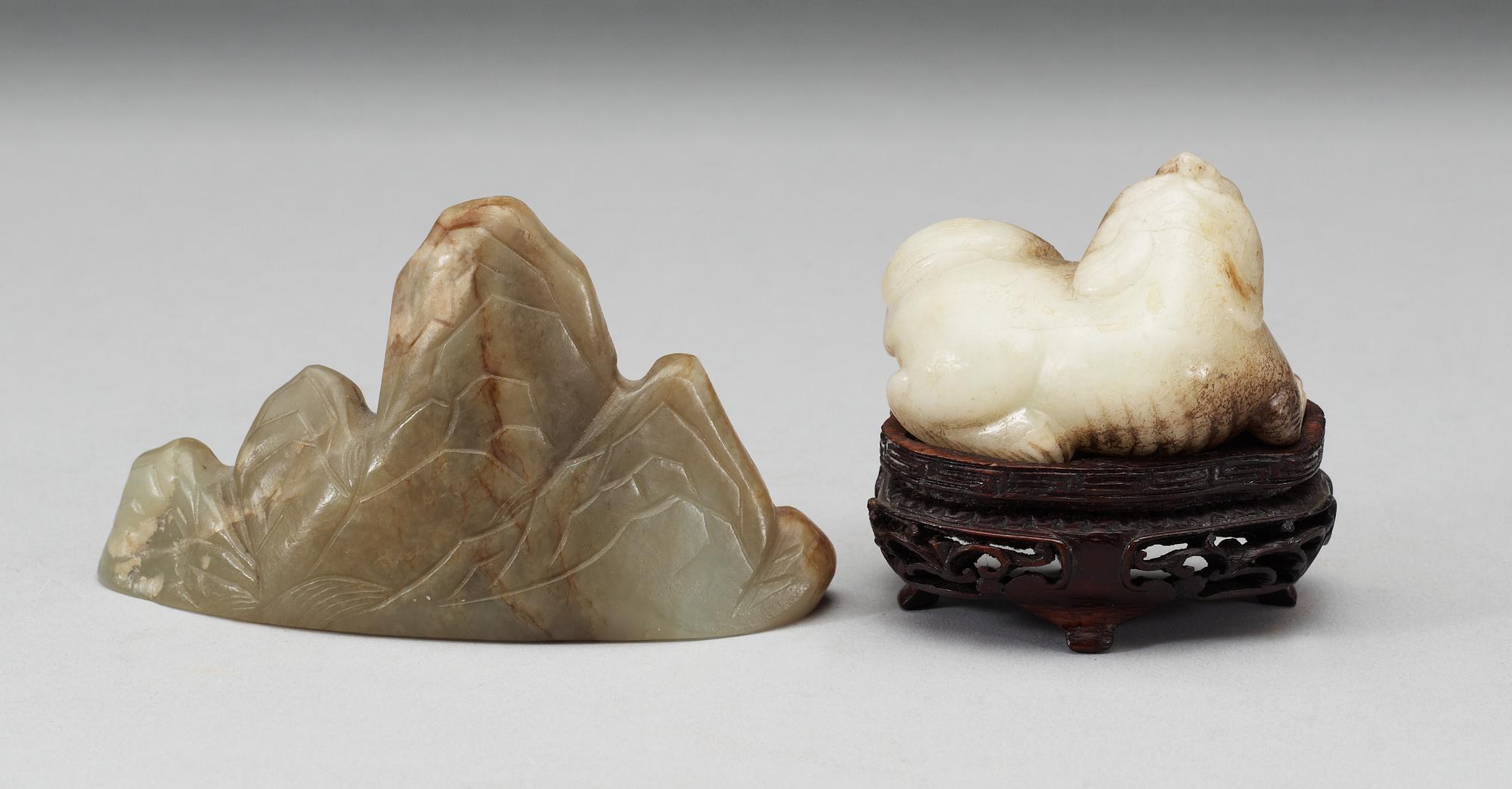 A set of two nephrite figurines, Qing dynasty.
