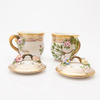 Cream cups with lids and saucers, 2 pcs, "Flora Danica", Royal Copenhagen, Denmark, 20th century.