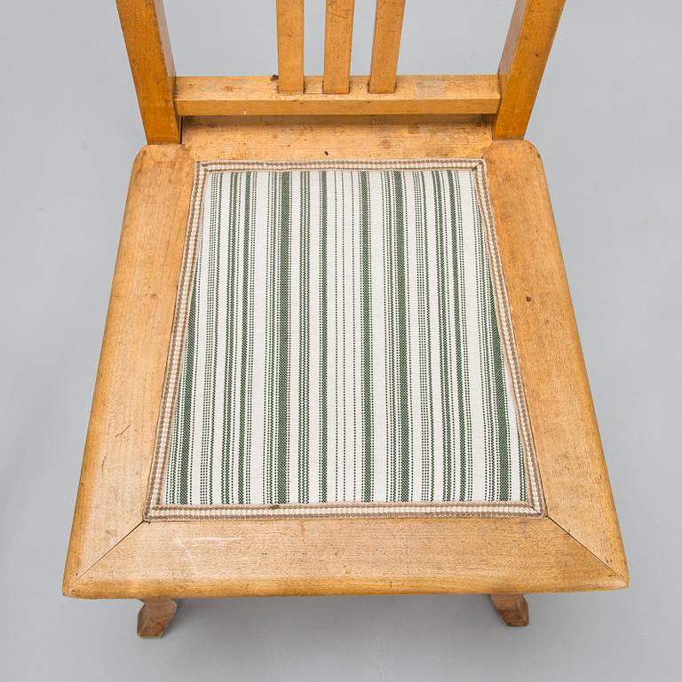 Louis Sparre, tuoleja, 4 kpl, jugend, valmistaja Aktiebolaget Iris, Porvoo, 1900-luvun alku.