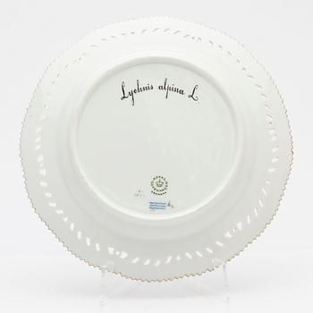 Royal Copenhagen, Tallrik, "Flora Danica", 1969-1974.
