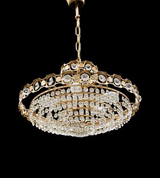 TAKLAMPA, 1900-talets andra hälft. Höjd 18 cm.
