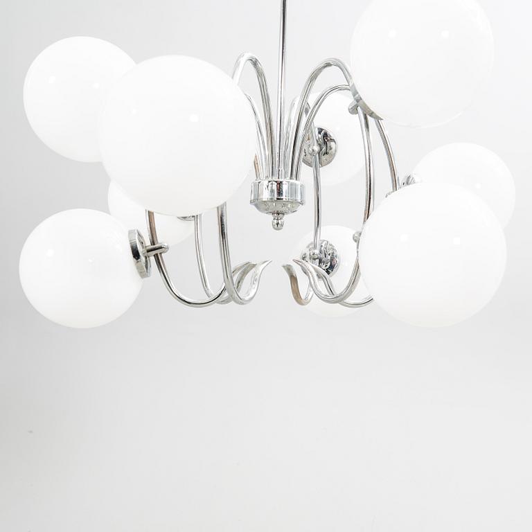 A late 20th century ceiling pendant.
