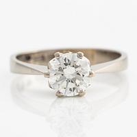 Ring in 18K white gold set with a round brilliant-cut diamond. 1970s.