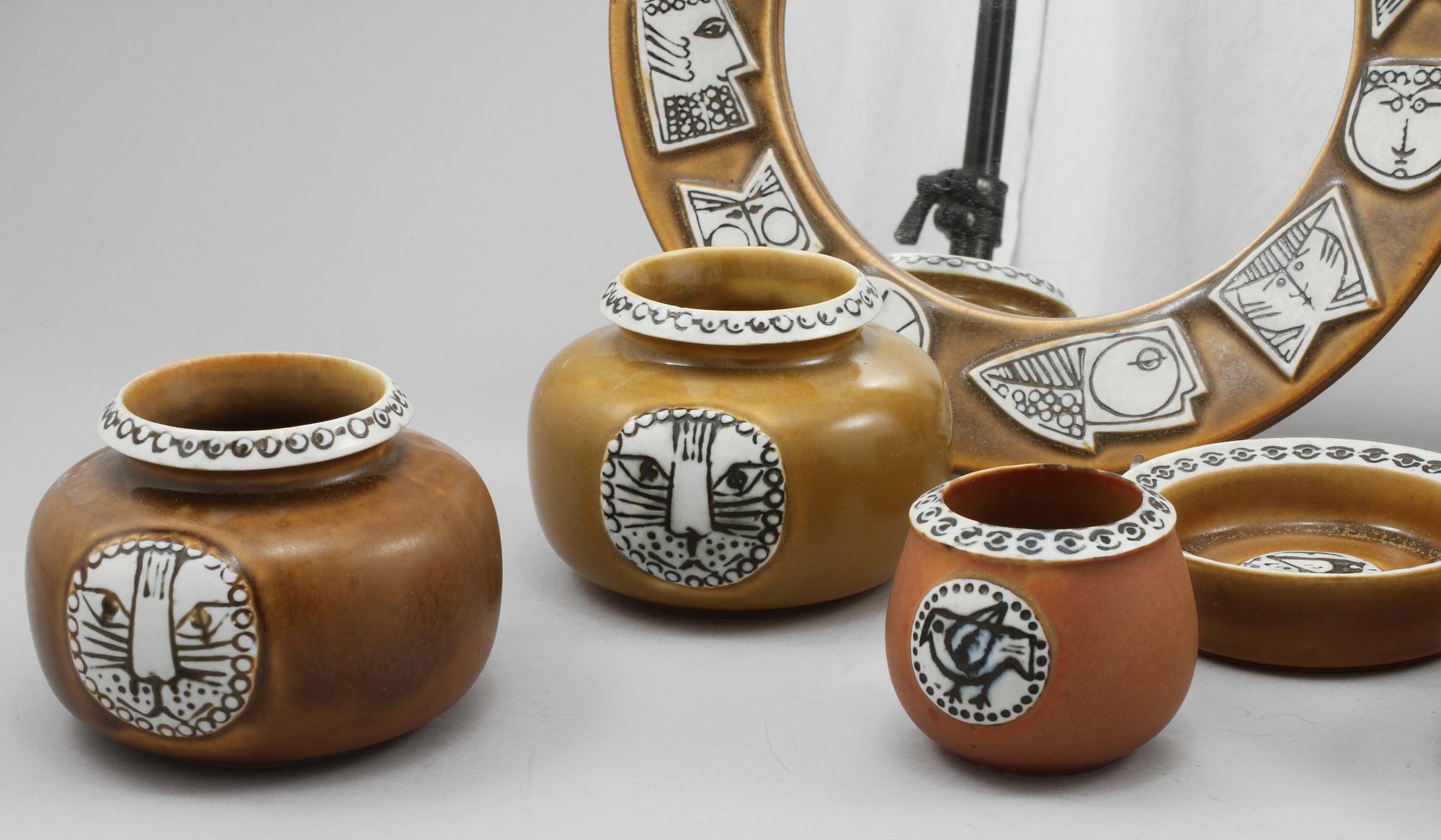 VASER, SPEGEL, CIGARETTBÄRARE och ASKFAT, 8 delar, ur serien "Thalia", produktionsår 1960-1969.