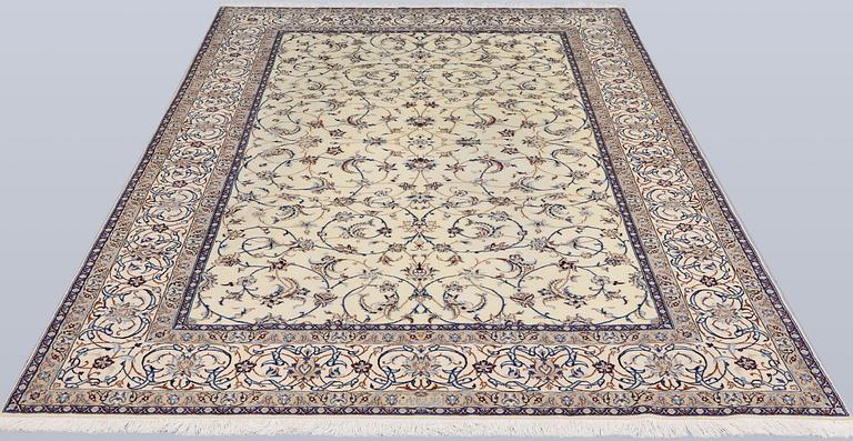 Matta, Nain, part silk, s.k. 6 LAA, ca 265 x 172 cm.