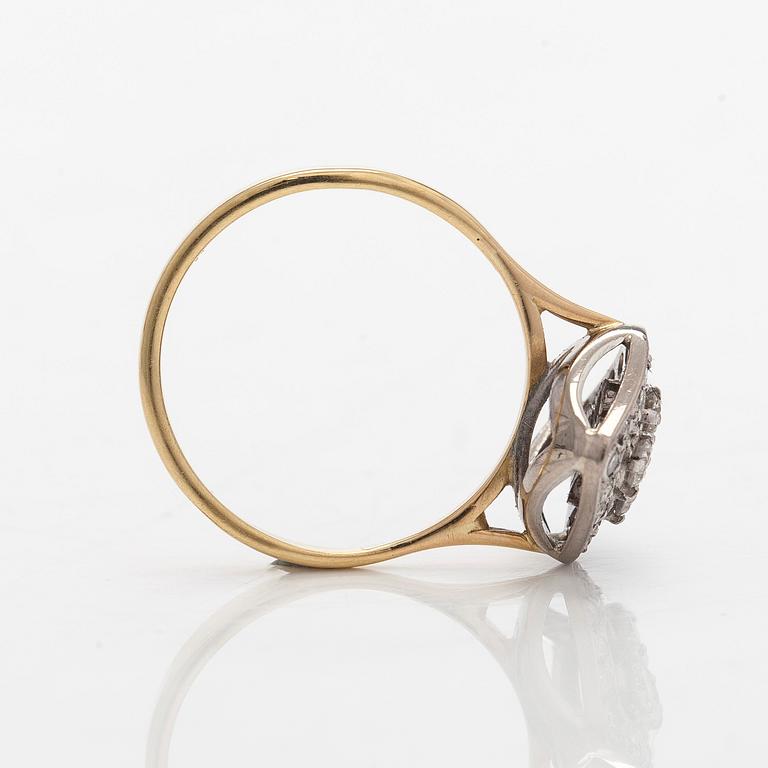 Sormus, briljantti- ja 8/8-hiotut timantit, 18K kultaa.