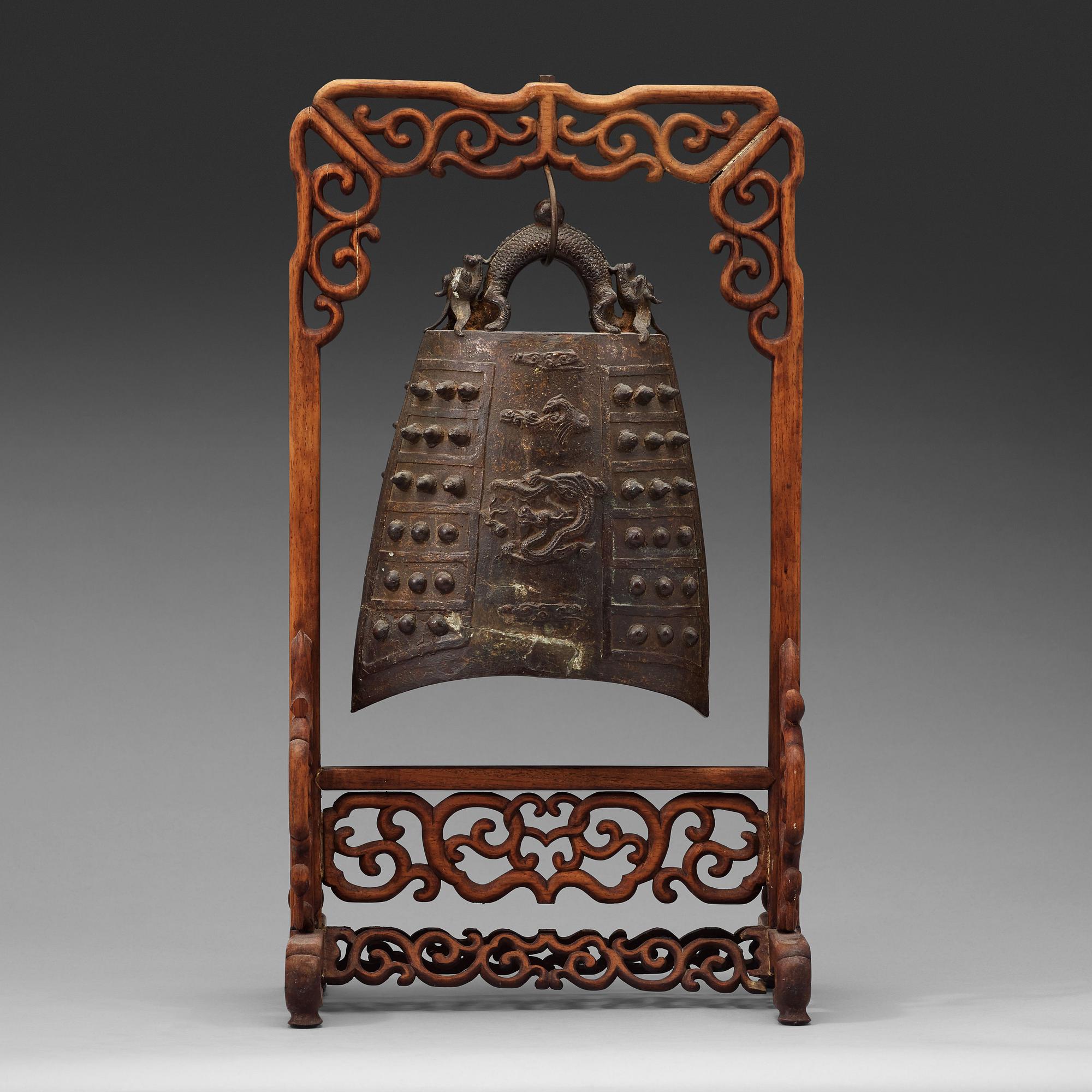 An archaistic bronze temple bell, Ming dynasty (1368-1644).